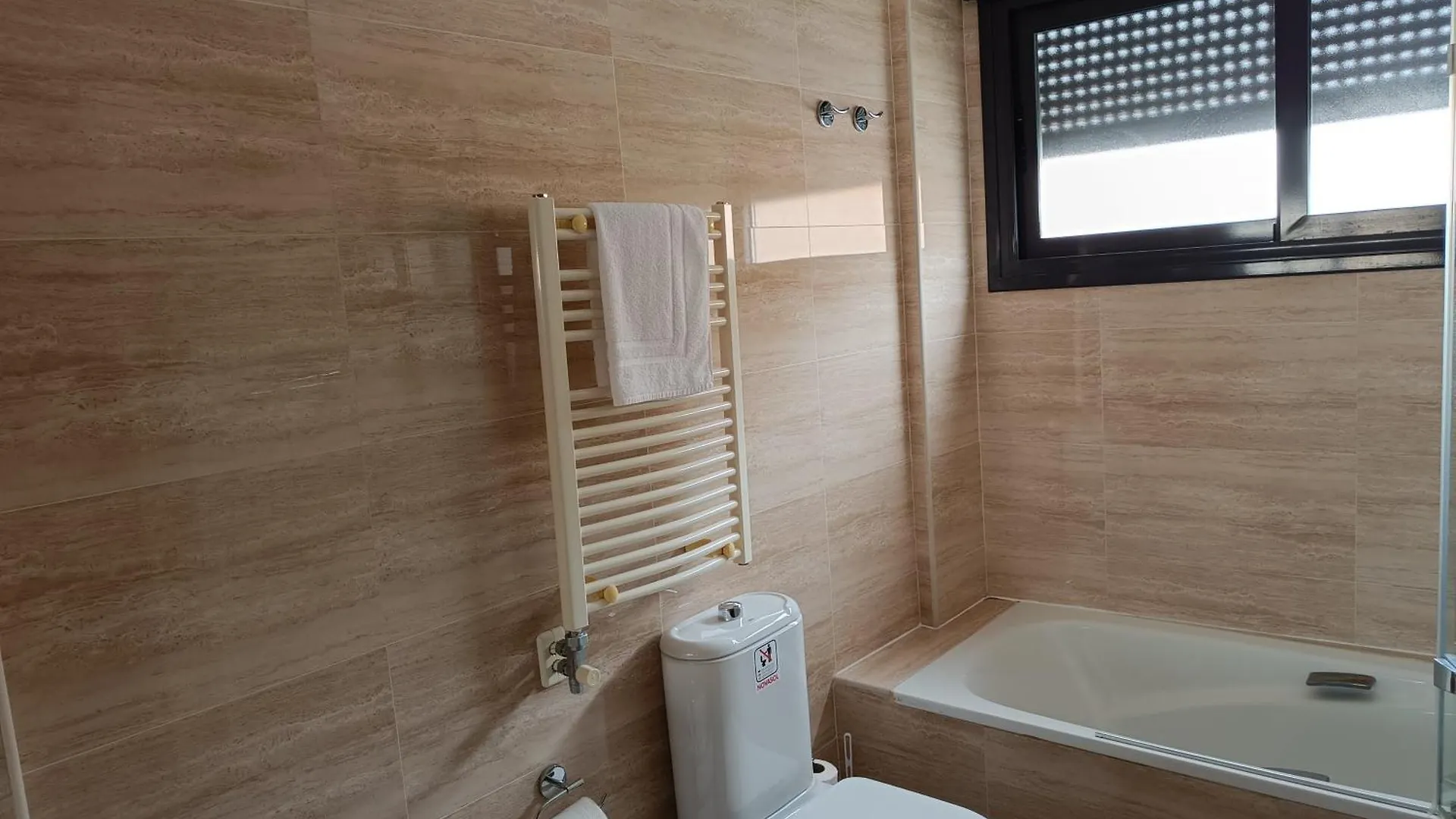 Casa En Granada Con Vistas En Zona El Serrallo Quarto em Acomodações Particulares